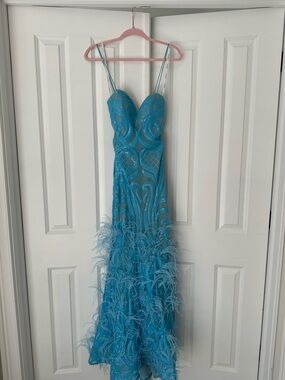 Jovani Turquoise Beaded Feather-Trim Prom Dress size 4